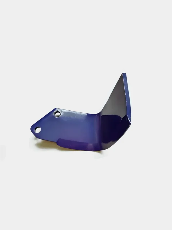 Rotary tiller blade