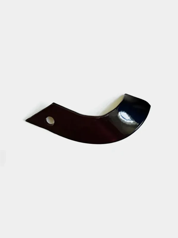 Rotary tiller blade