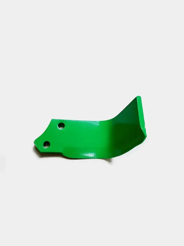 Rotary tiller blade