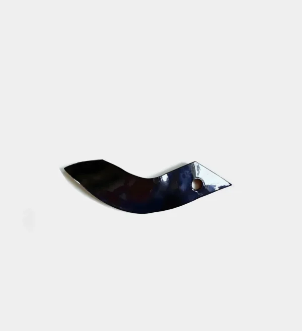 Rotary tiller blade