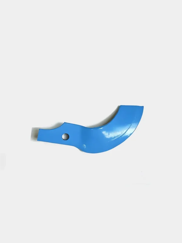 Rotary tiller blade