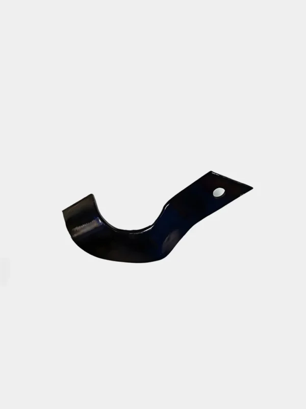 Rotary tiller blade
