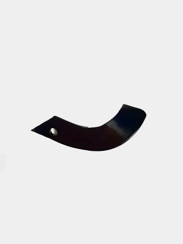 Rotary tiller blade